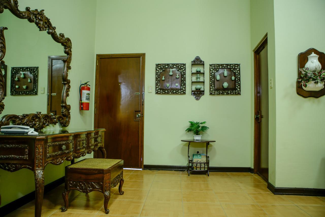 Victoria'S Haven Bed & Breakfast Dumaguete City Exterior photo