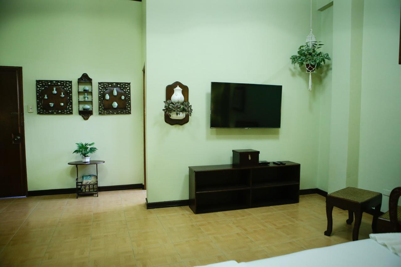 Victoria'S Haven Bed & Breakfast Dumaguete City Exterior photo