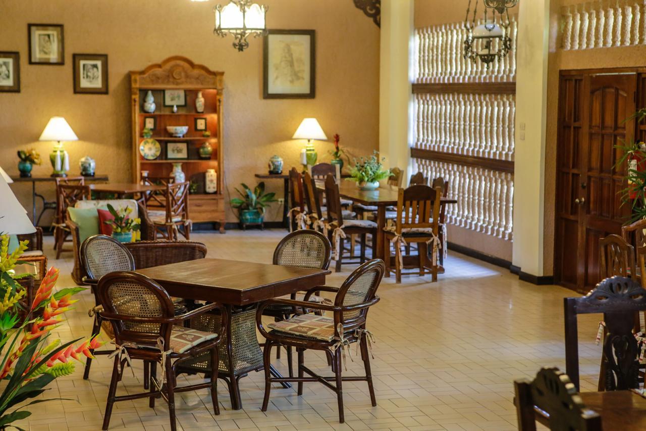 Victoria'S Haven Bed & Breakfast Dumaguete City Exterior photo